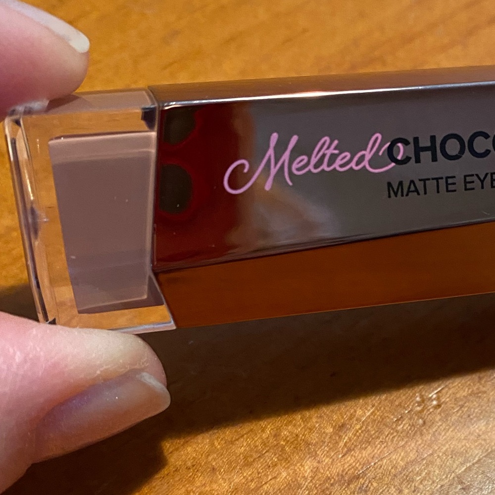 Too Faced Melted Chocolate Matte Eye Shadow - Picture 5 of 14